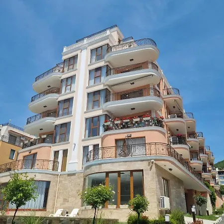 Fenix Complex Апарт-отель *